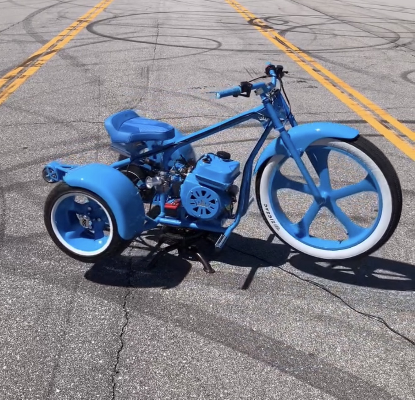 ๐ Miniviclas Trike โ Custom Widebody Street Machine - Image 5